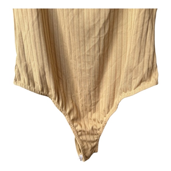 🔹5/$25🔹 PrettyLittleThing Wide Rib Square Neck Short Sleeve Bodysuit Stone. Sz 8 - Picture 5 of 11